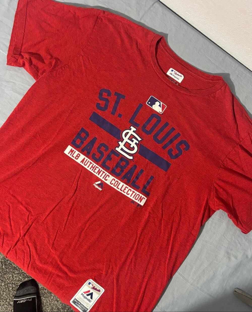 St. Louis Cardinals — Majestic Triplepeak Red T-Shirt — Men’s XL Short Sleeve